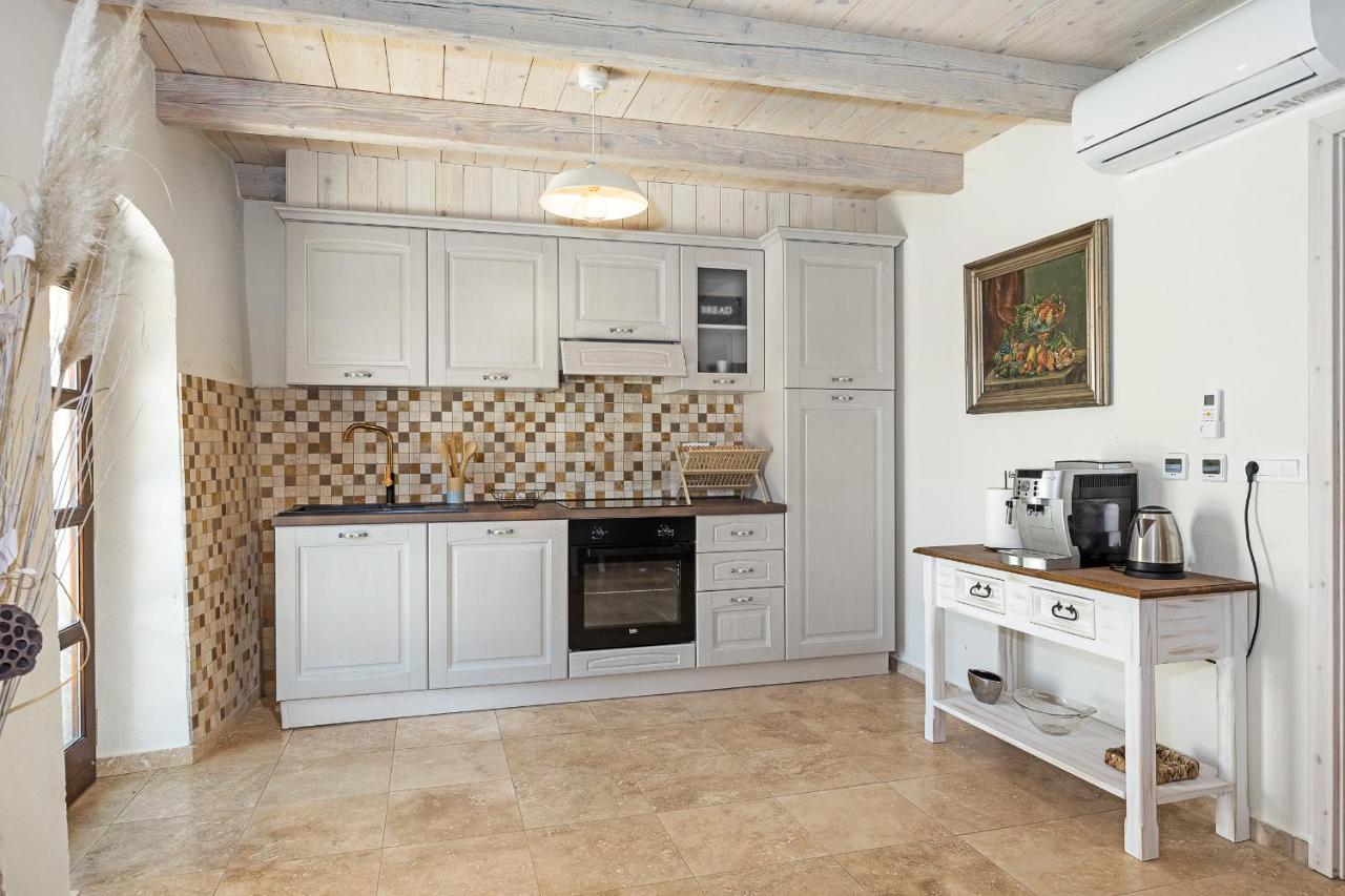 Stone House Dijana Istria Sveti Lovrec Villa Sveti Lovreč Pazenatički Exteriör bild