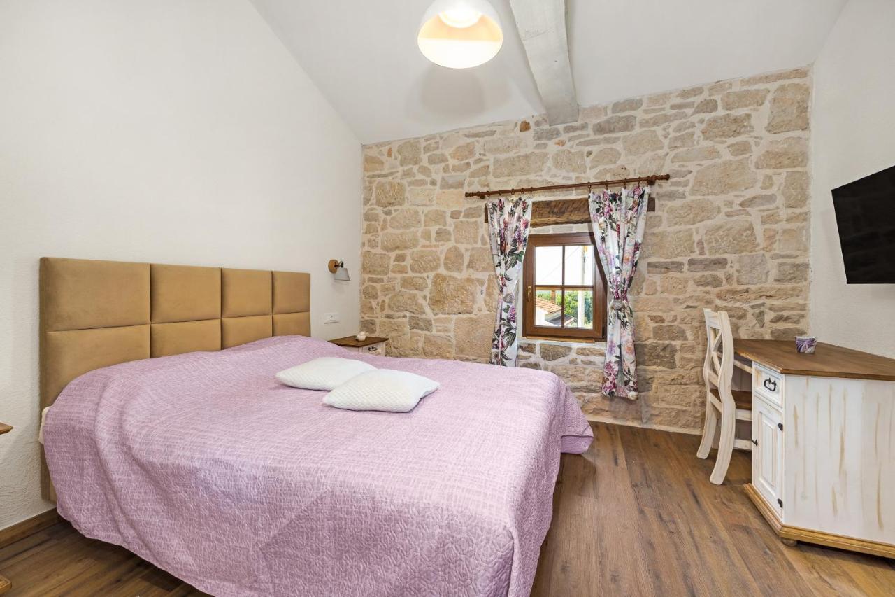 Stone House Dijana Istria Sveti Lovrec Villa Sveti Lovreč Pazenatički Exteriör bild