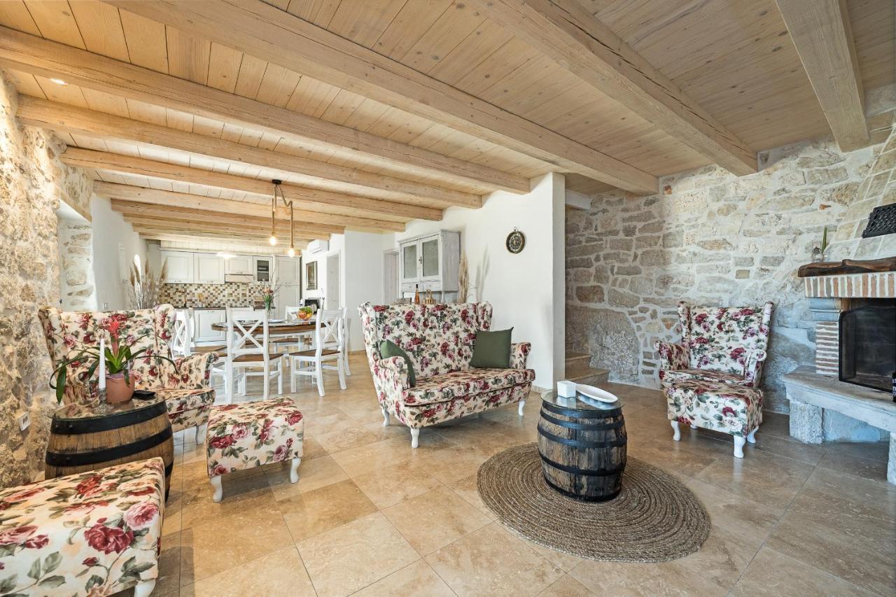 Stone House Dijana Istria Sveti Lovrec Villa Sveti Lovreč Pazenatički Exteriör bild