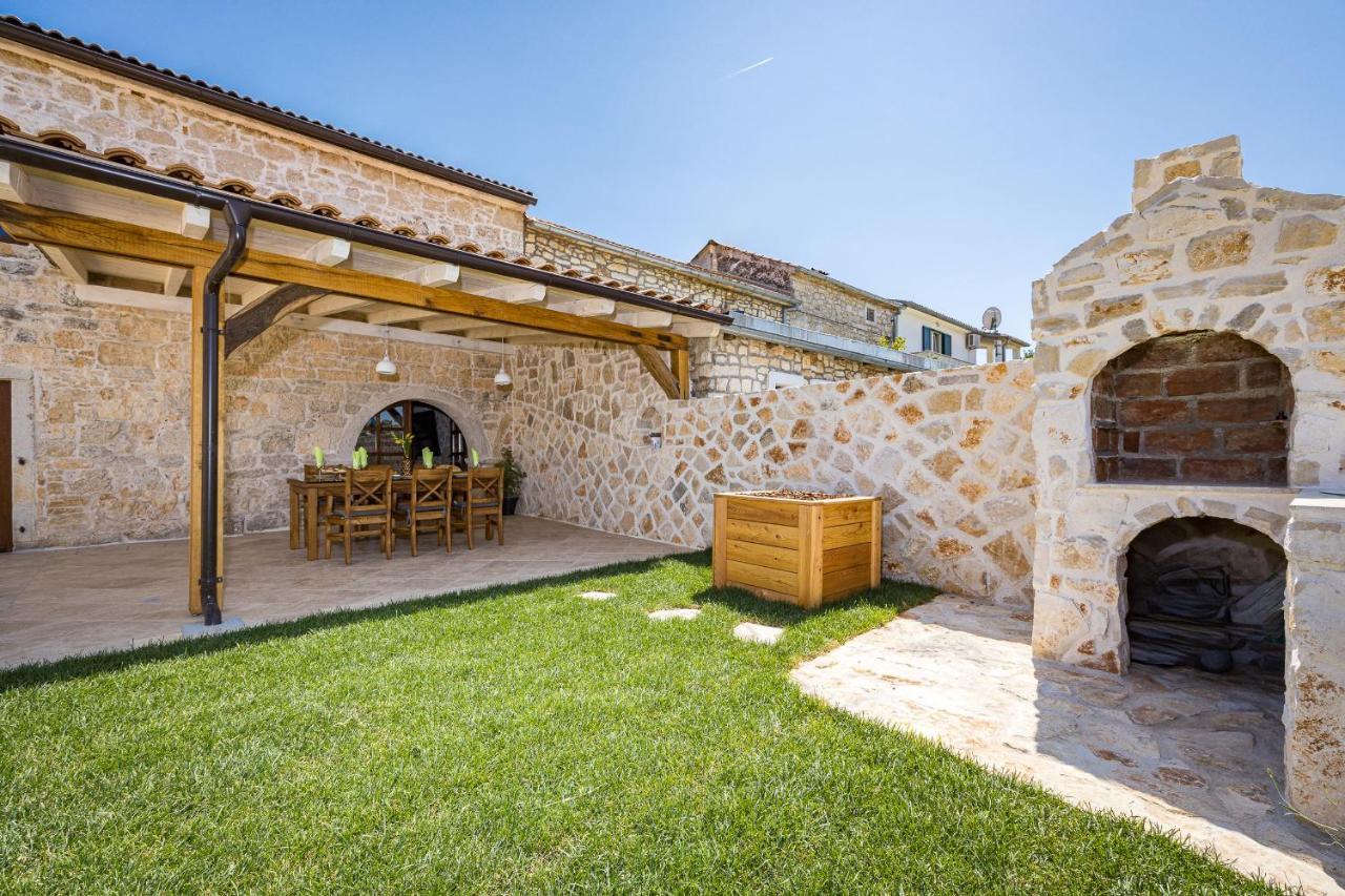 Stone House Dijana Istria Sveti Lovrec Villa Sveti Lovreč Pazenatički Exteriör bild