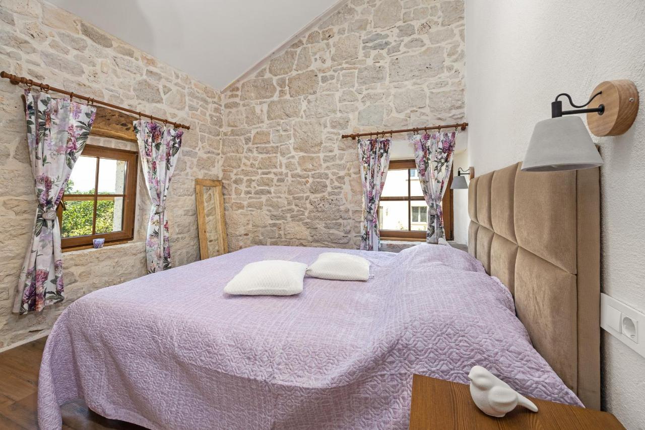 Stone House Dijana Istria Sveti Lovrec Villa Sveti Lovreč Pazenatički Exteriör bild